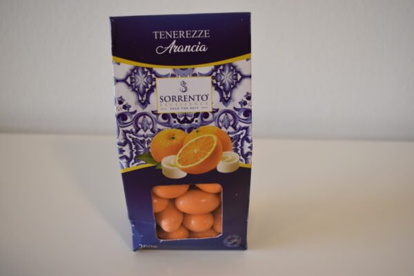 2Almendras Tostadas Recubirtas de Chocolate a la  Naranja